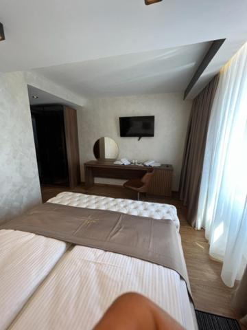 Hotel Palace San Valentino Умаг Экстерьер фото